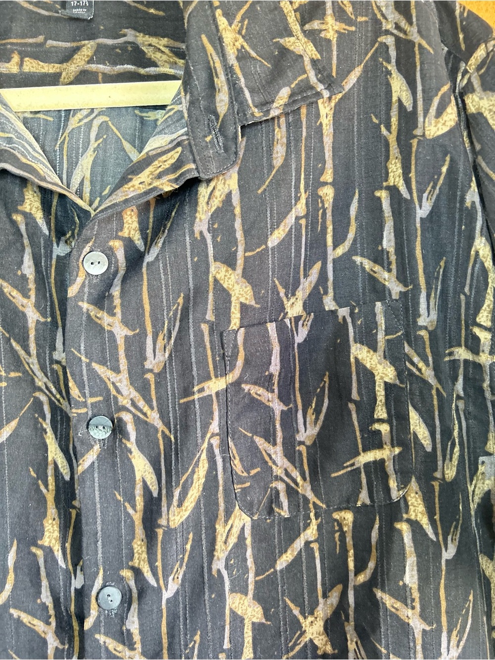 Van Heusen Men’s Large Abstract Print Short Sleeve Button Up Resort Shirt Y2K - Picture 7 of 9